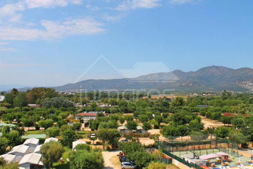 Apartamento vistas mar y montaña cerca de la playa con parking