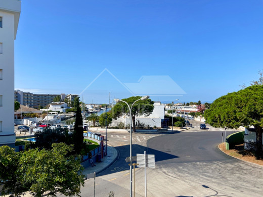 Appartement à 900m de la plage de Roses, à Santa Margarita