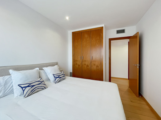 Luxuswohnung in Figueres mit 2 Parkplätzen und Abstellraum