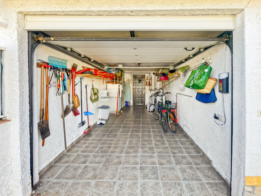 Maison à Empuriabrava avec jardin et garage