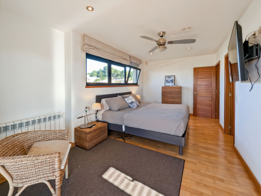Maison de luxe à l'Escala avec grand jardin, piscine et garage