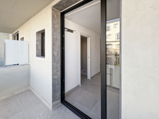 Casa con amarre privado, obra nueva, en Empuriabrava