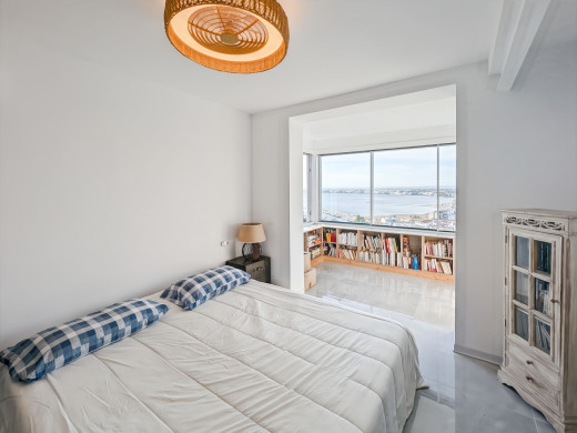 Appartement duplex moderne avec vue mer