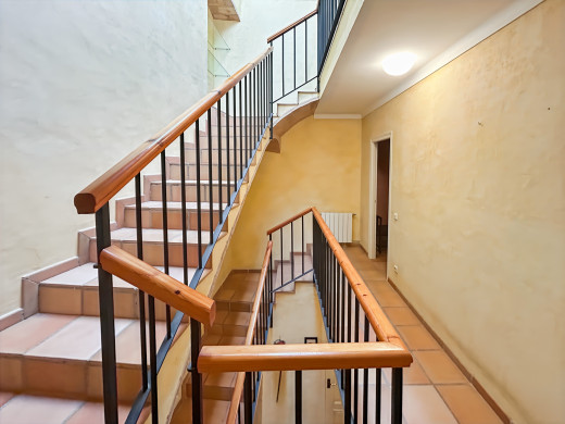 Haus mit Terrasse im Dorfzentrum von Albons