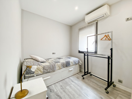 Maison rénovée avec garage et licence touristique dans le centre de Roses