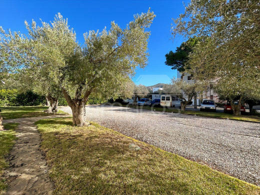 Appartement rénové avec terrasse et vue dégagée à Mas Oliva, Roses