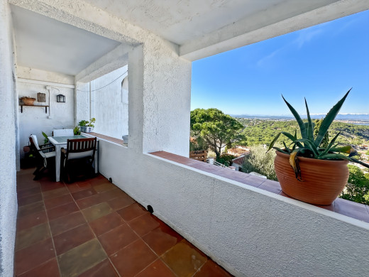 Haus mit Meerblick und touristischer Lizenz im mediterranen Stil in L'Escala