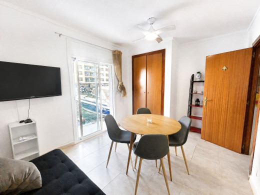Casa con amarre privado de 12 x 4,6 m en Empuriabrava, con licencia turística