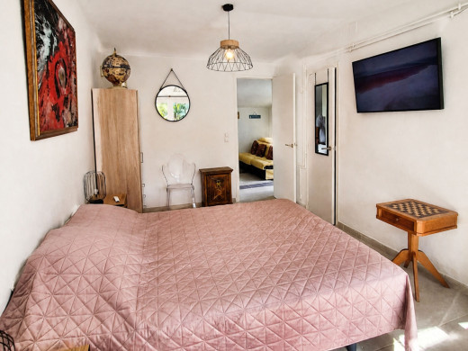 Casa de planta baja con piscina y jardín en Empuriabrava