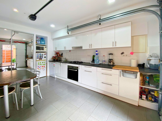Maison de village rénovée en vente à Palau-Saverdera