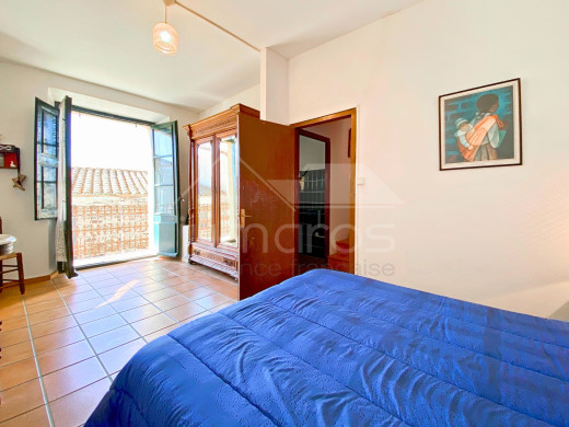 Maison traversante au coeur du village de Vilamaniscle, Espagne