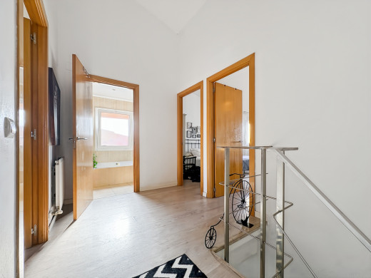 Modern house with garden and garage in Empuriabrava