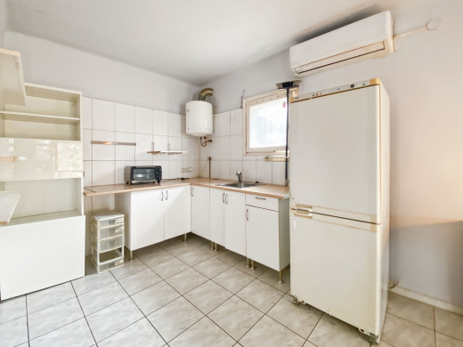 House in Canyelles, 50 metres from the beach and 5 private parking spaces
