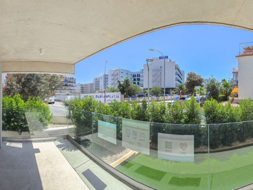 Edificio de nueva construcción con apartamentos a partir de 480.000 € en Roses.