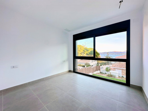 Villa neuve à Llançà, vue mer à 50 mètres de la plage