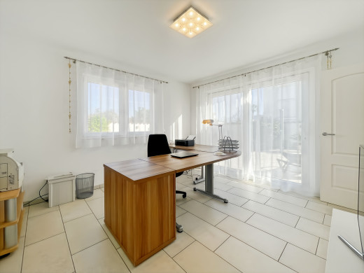 Villa in Empuriabrava mit Pool, nahe dem Strand und dem Stadtzentrum
