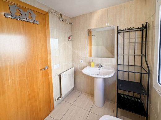 Maison en vente à Empuriabrava avec jardin et garage