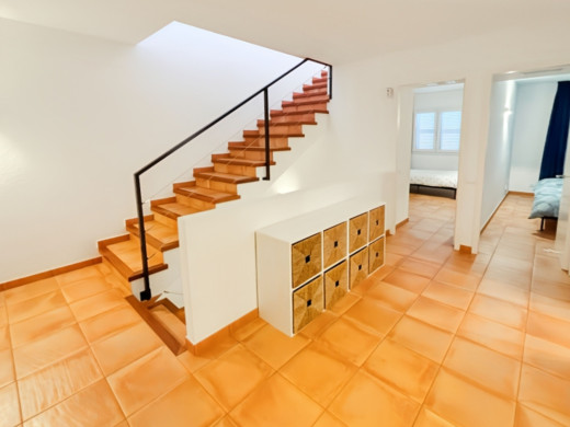 Casa con garaje en venta en Cadaqués, vista al mar y cerca de la playa