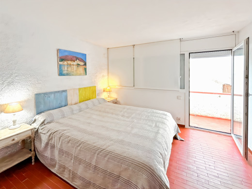 Appartment mit Meerblick und Privatparkplatz in Cadaqués, 200m vom Strand entfernt