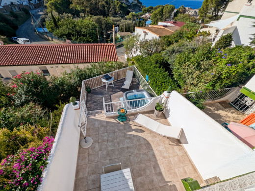 Casa con vistas al mar en venta en Almadrava
