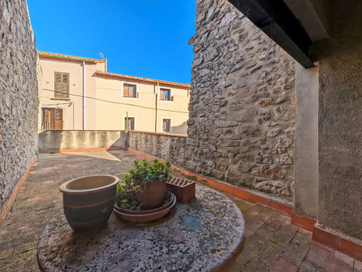 Restored house dating from 1740 in Agullana, near France