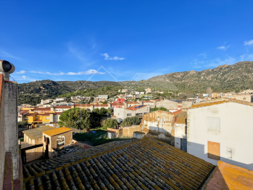 Maison de village avec garage et terrasse à Palau-saverdera