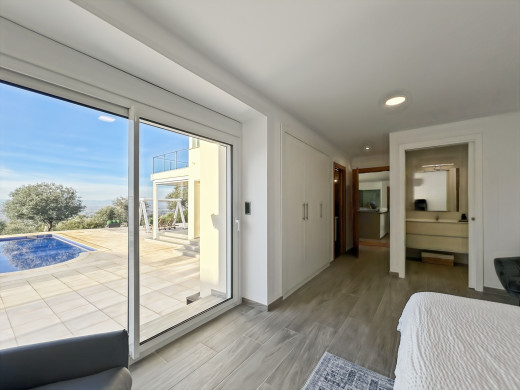 High-end house with sea and mountain views, Costa Brava