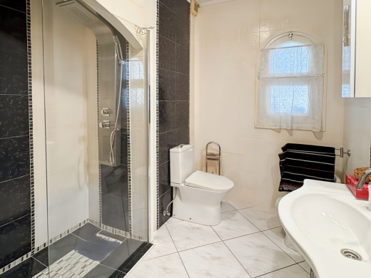 Villa with private mooring and boat garage in Empuriabrava