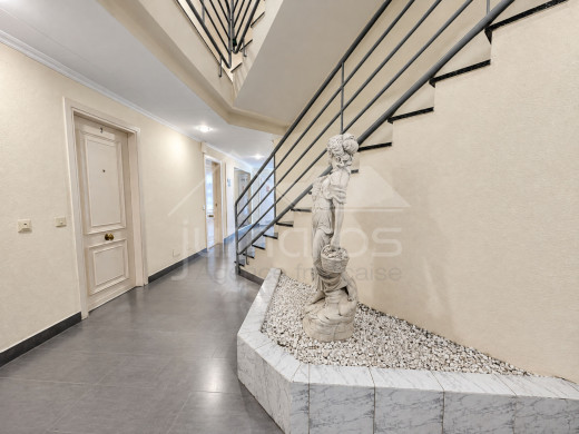 Appartement 2 chambres, vue canal, parking en sous sol