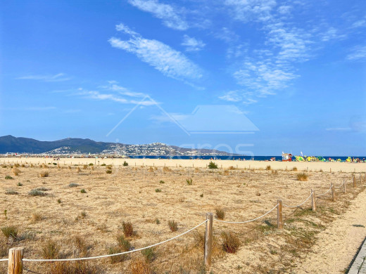 Appartement avec alcôve à 250 m de la plage d'Empuriabrava