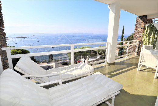 Appartement avec terrasse de 20m2 et magnifique vue mer