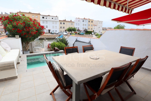 Maison 3 chambres, avec amarre, garage et parking