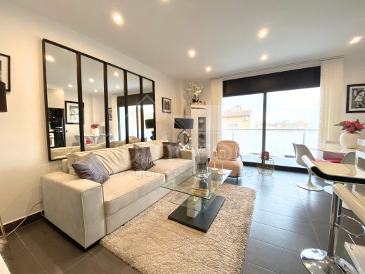 Appartement moderne et meublé à Empuriabrava