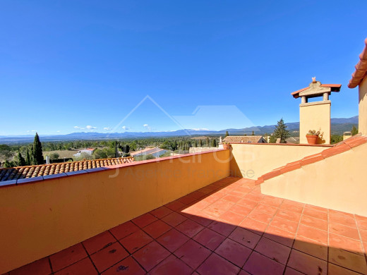 Maison traversante au coeur du village de Vilamaniscle, Espagne