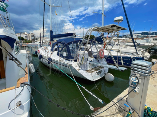 Amarre de 15m * 4,3m en vente à Santa Margarita, Rosas