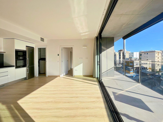 Appartement de standing avec terrasse et parking à 200m de la plage à Roses