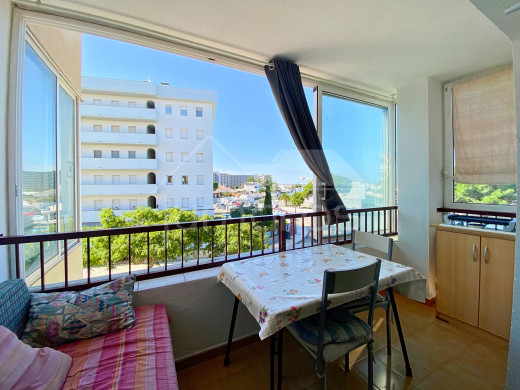 Appartement à 900m de la plage de Roses, à Santa Margarita