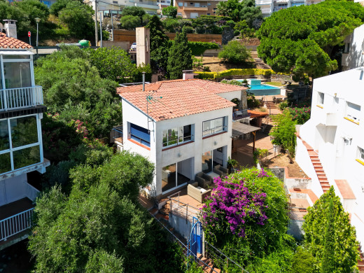 Maison avec vue mer et licence touristique à Llançà