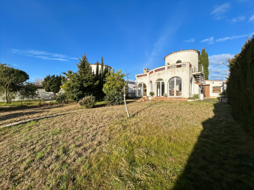 House with private mooring in Empuriabrava