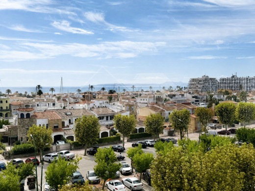 Appartement vue mer au Club nautique d'Empuriabrava