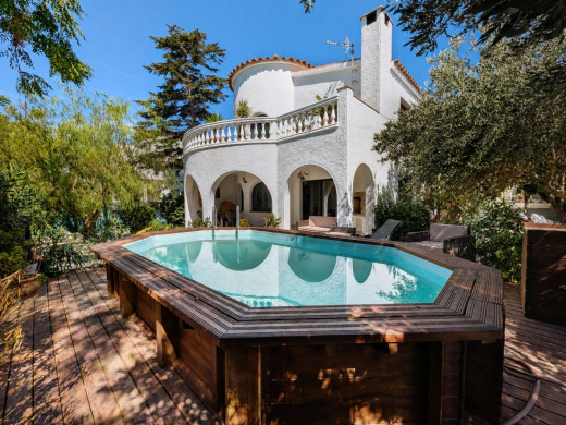 Villa avec piscine, garage et licence touristique à Empuriabrava