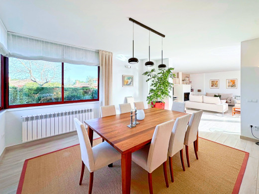 Villa de luxe avec piscine au Golf de Torremirona, Navata