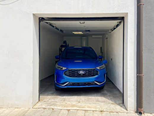 Maison rénovée avec garage et licence touristique dans le centre de Roses