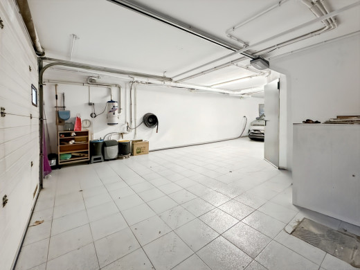 Haus mit 4 Schlafzimmern und Garage in Vic zu verkaufen