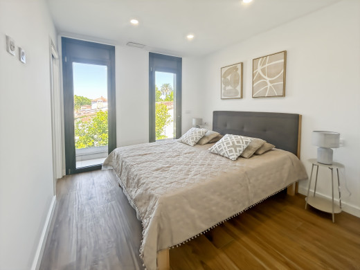 Casa con piscina y garaje en Empuriabrava