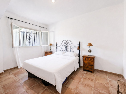 Maison avec vue mer, 6 chambres et 2 garages à Canyelles