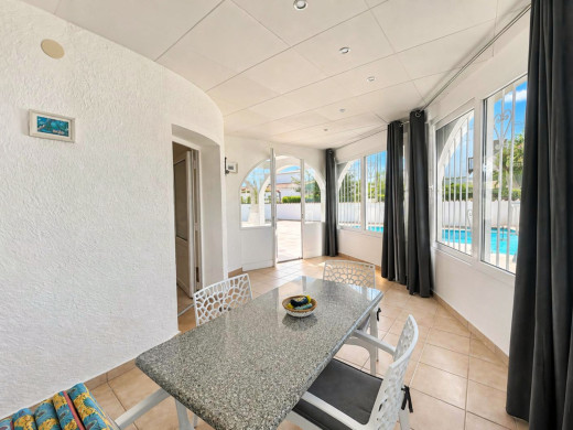 Haus in Empuriabrava mit Tourismuslizenz, 50 m von einem Hafen mit Liegeplätzen entfernt
