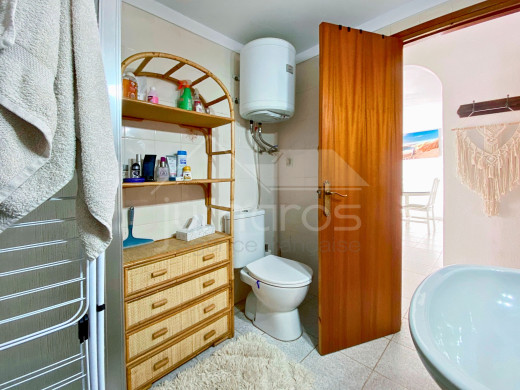 Appartement avec de belles vues, grande terrasse et parking à Empuriabrava