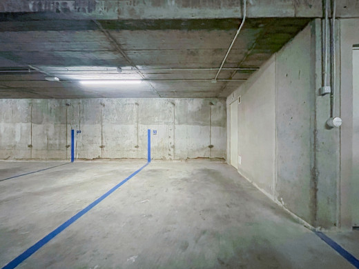 Appartement de standing avec terrasse et parking à 200m de la plage à Roses