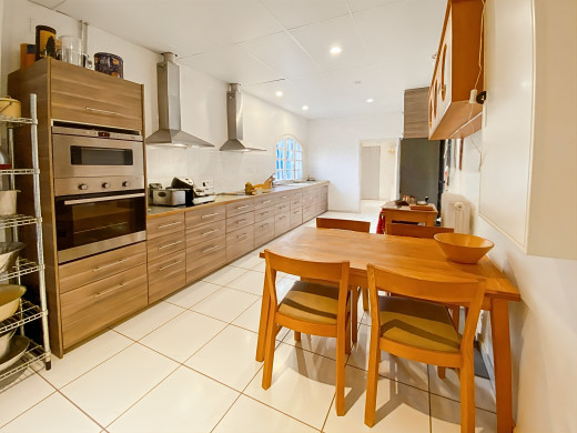 Gran casa o alojamiento turístico en venta en Cataluña